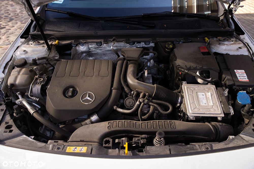 Mercedes-Benz CLA 200 AMG Line 7G-DCT - 13