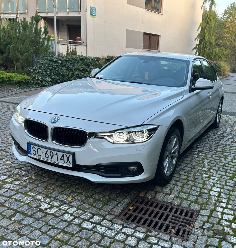 BMW Seria 3 318d Business Edition - 2
