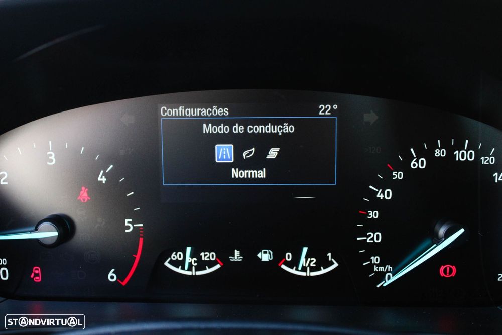 Ford Focus 1.5 TDCi EcoBlue Titanium - 49