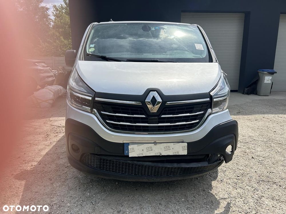 Renault TRAFIC - 2