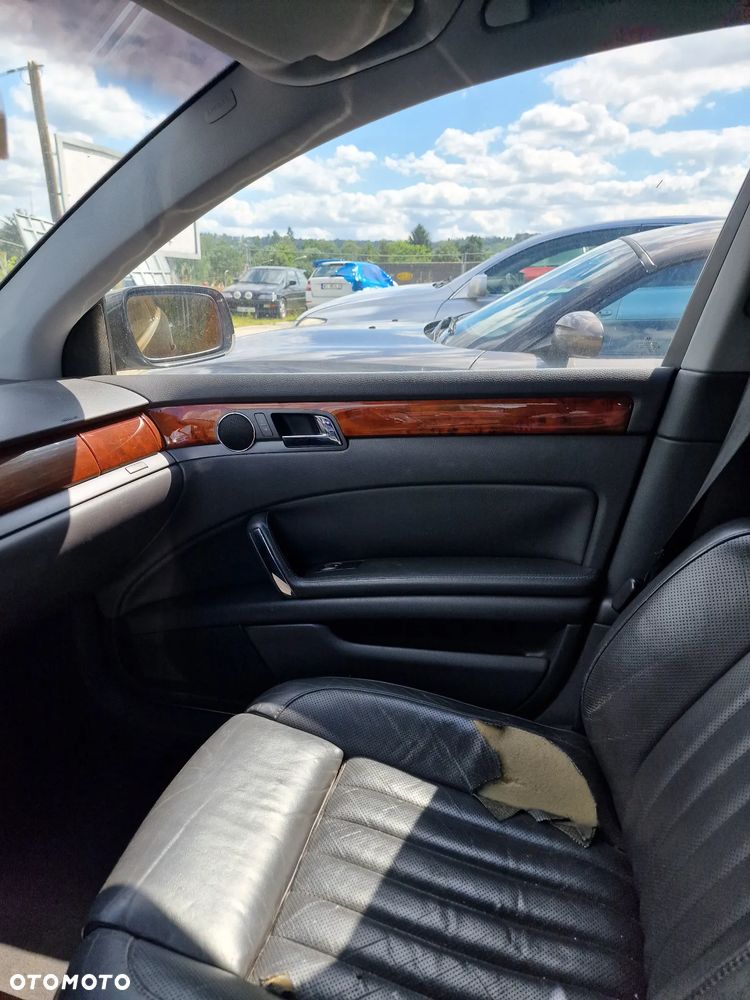 Volkswagen Phaeton 4.2 V8 4Mot (5 os.) - 15