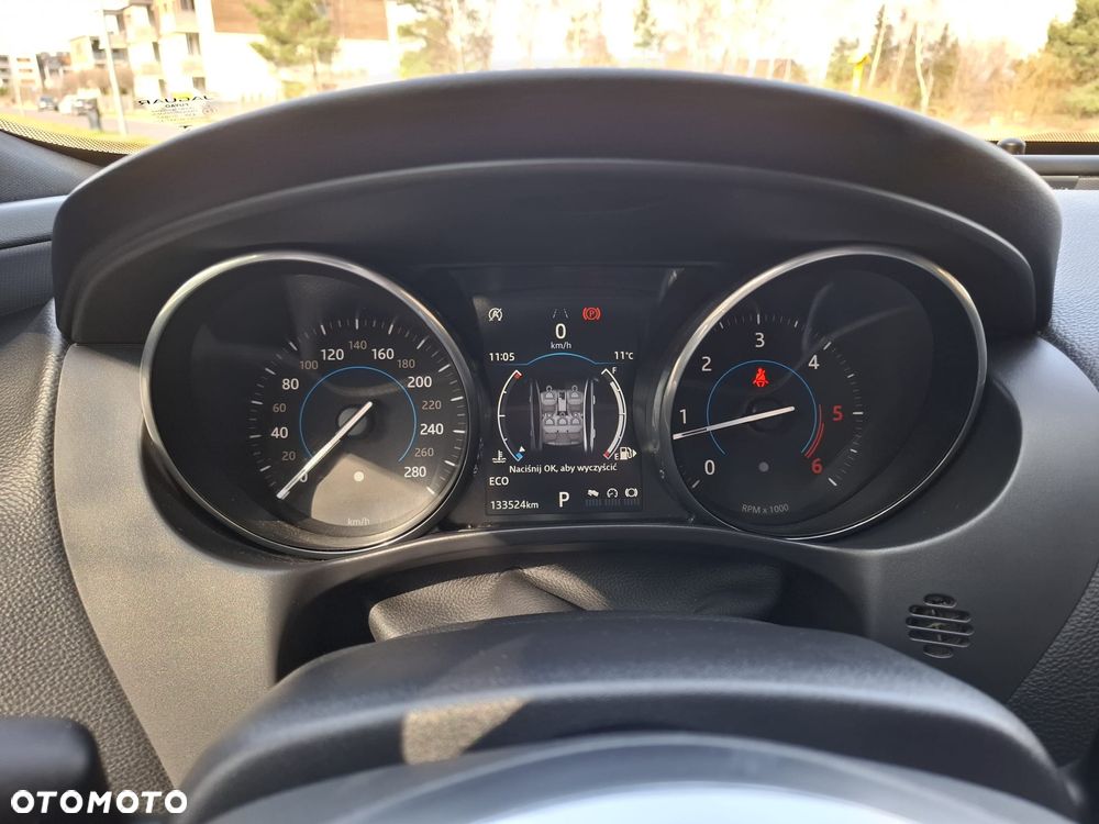 Jaguar XE 20d R-Sport - 8