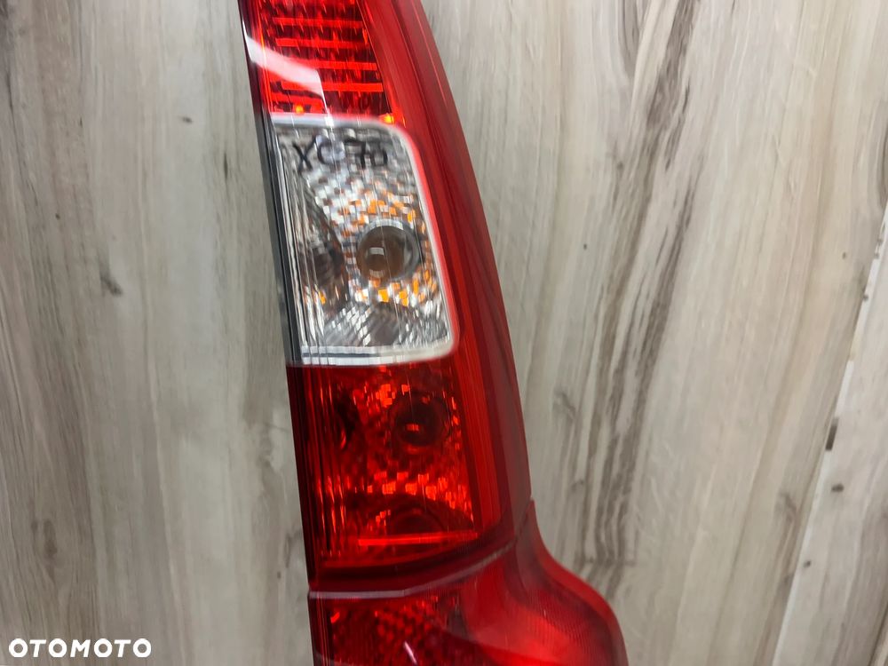 LAMPA TYLNA PRAWA VOLVO XC70 V70 II LIFT - 3