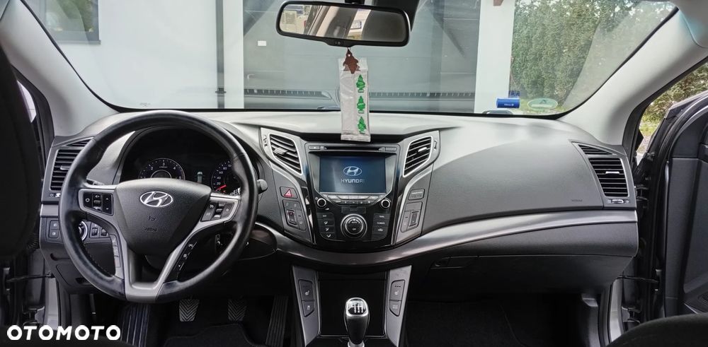 Hyundai i40 Kombi 1.7 CRDi Premium - 16