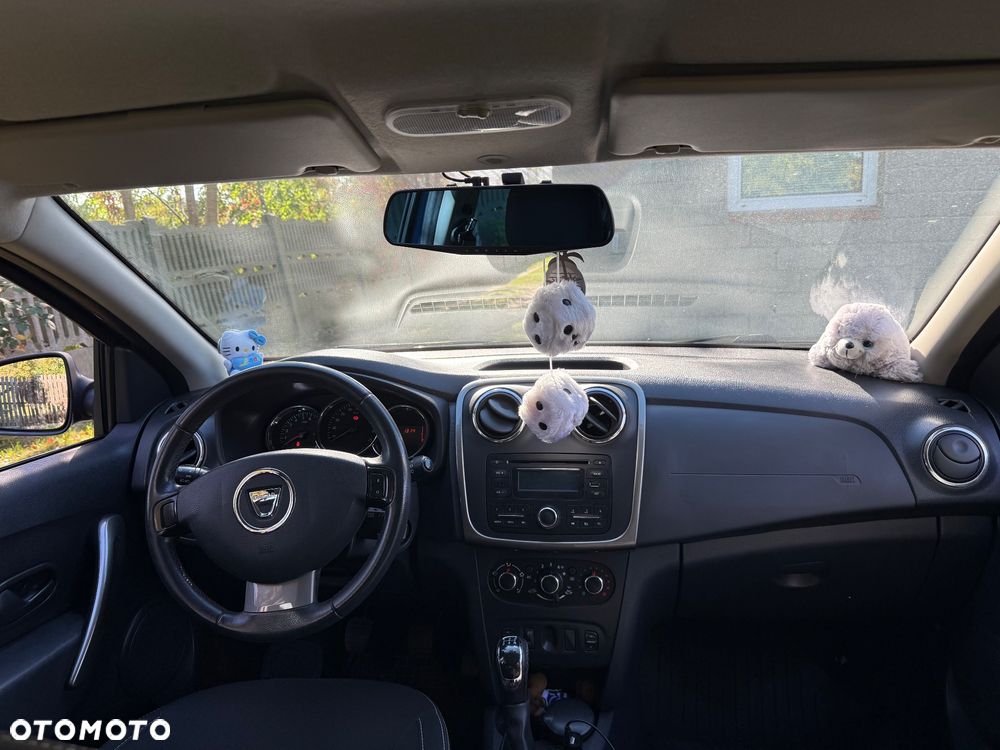 Dacia Sandero 1.2 16V Laureate - 11
