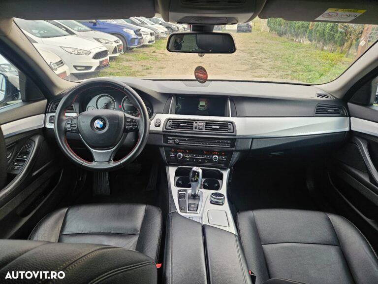 BMW Seria 5 520d Aut. Luxury Line - 12