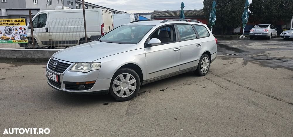 Volkswagen Passat 2.0 TDI DPF DSG Individual Chrom - 1