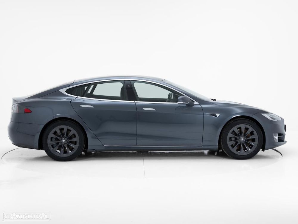 Tesla Model S 75D - 2