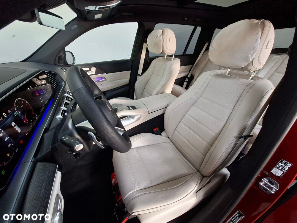 Mercedes-Benz GLS - 11