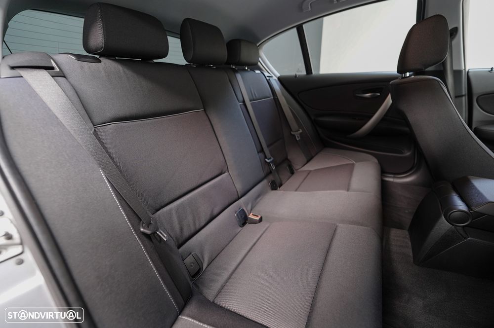 BMW 116 d Line Urban - 10