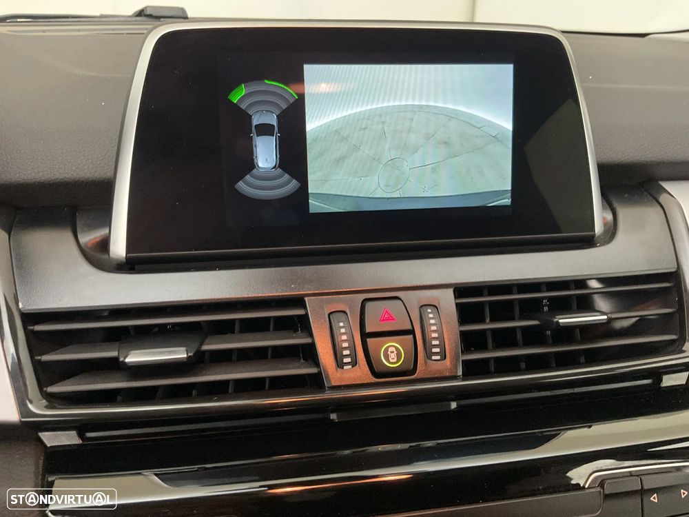 BMW 225xe Active Tourer Advantage - 25