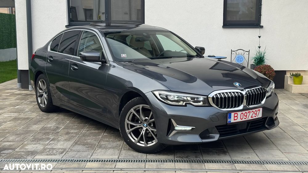 BMW Seria 3 318i Aut. Luxury Line - 12