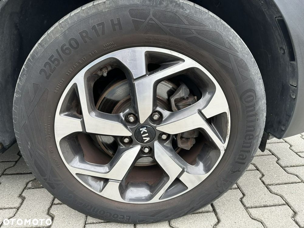 Kia Sportage - 16