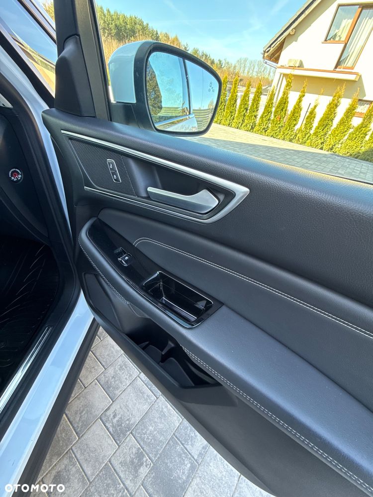 Ford Galaxy 2.0 EcoBlue 4WD Titanium - 23