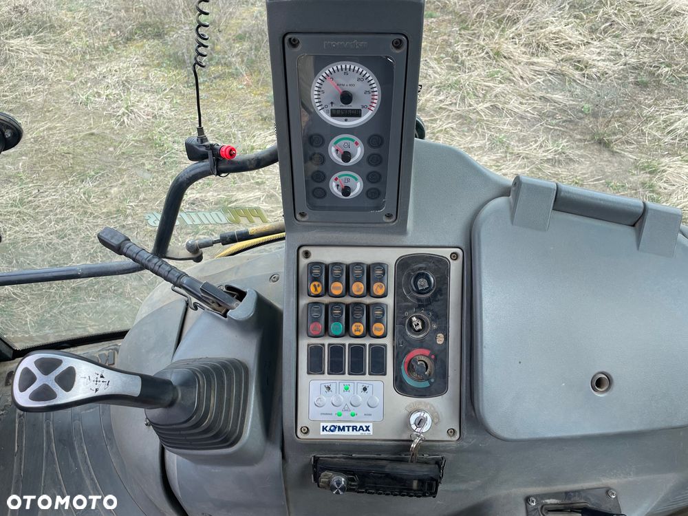 Komatsu WB97S-5E0 - 12