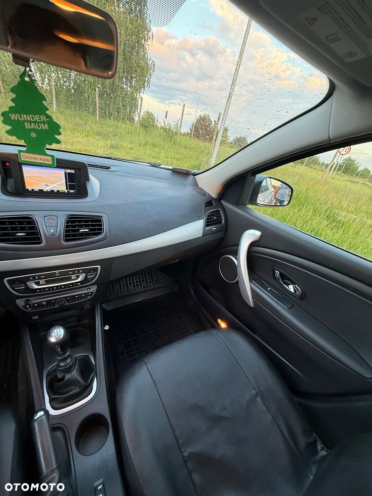 Renault Fluence 1.5 dCi Privilege - 23