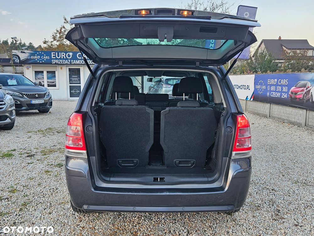 Opel Zafira - 15