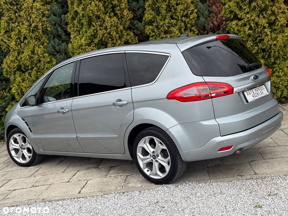 Ford S-Max - 16