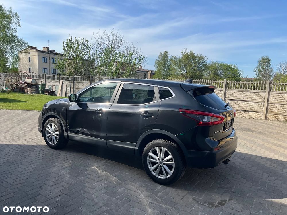 Nissan Qashqai - 4