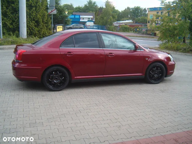 Toyota Avensis - 7