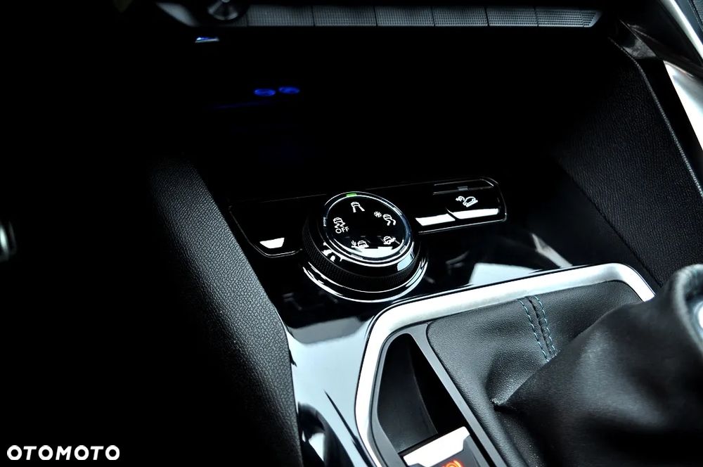 Peugeot 3008 1.2 PureTech Crossway S&S - 34