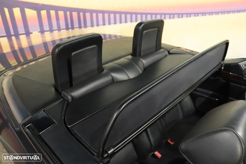Mercedes-Benz E 220 - 21