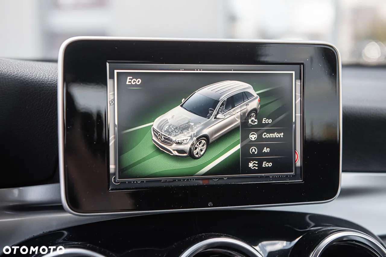 Mercedes-Benz GLC 220 d 4-Matic - 29
