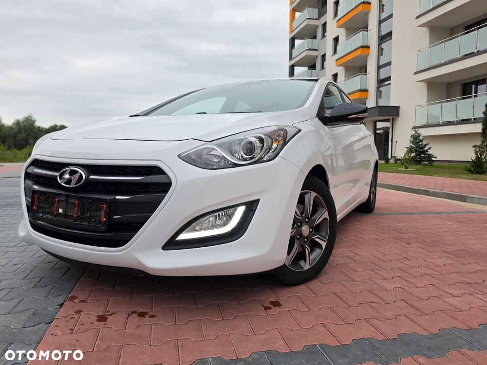 Hyundai i30 1.6 GDI BlueDrive Premium - 3