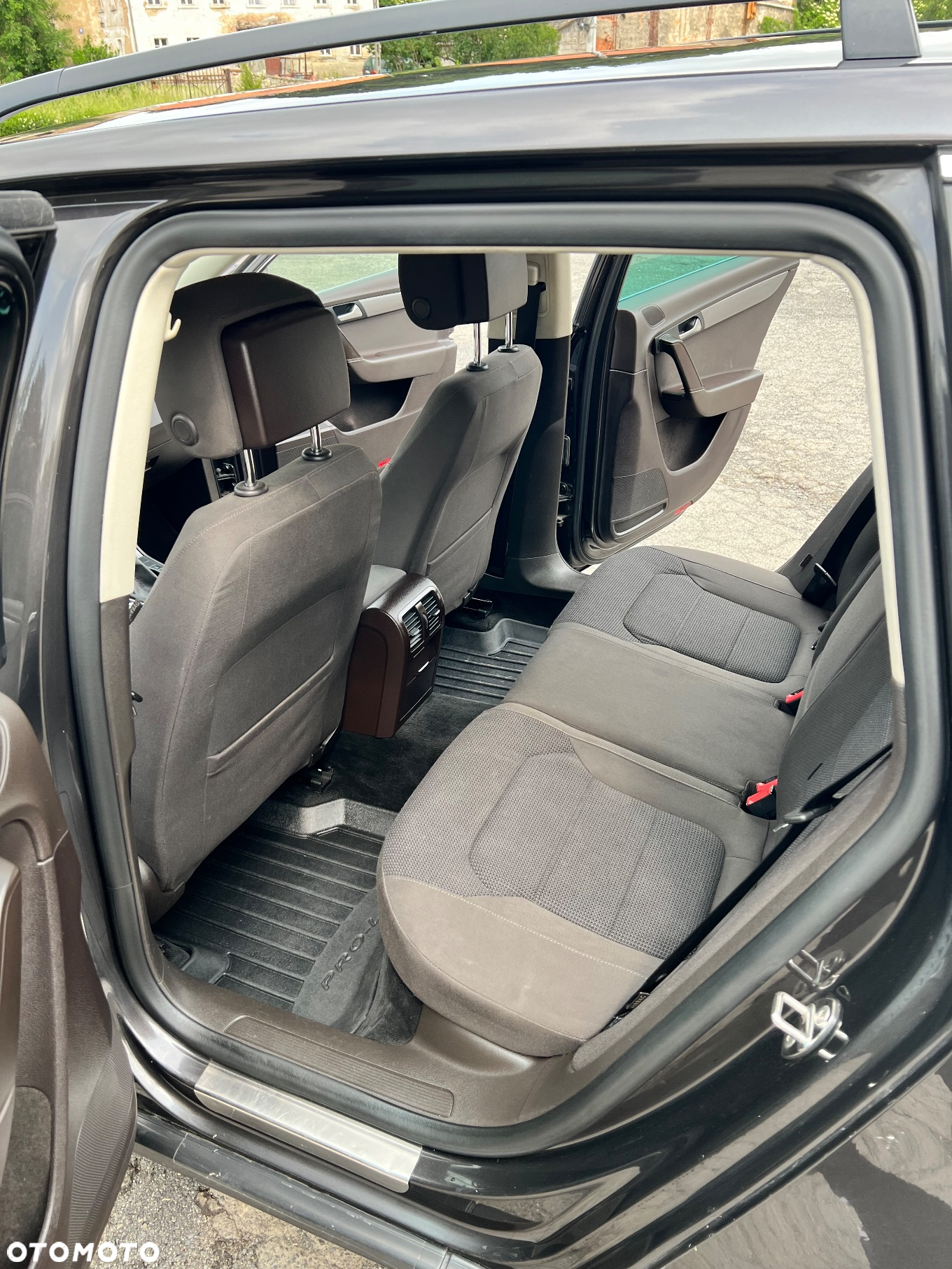 Volkswagen Passat - 22