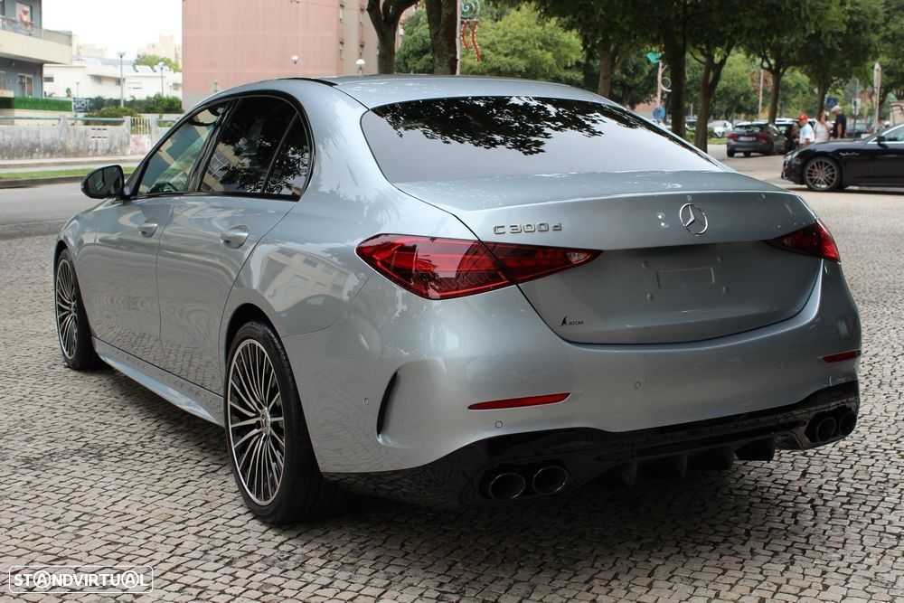 Mercedes-Benz C 300 d AMG Line - 11