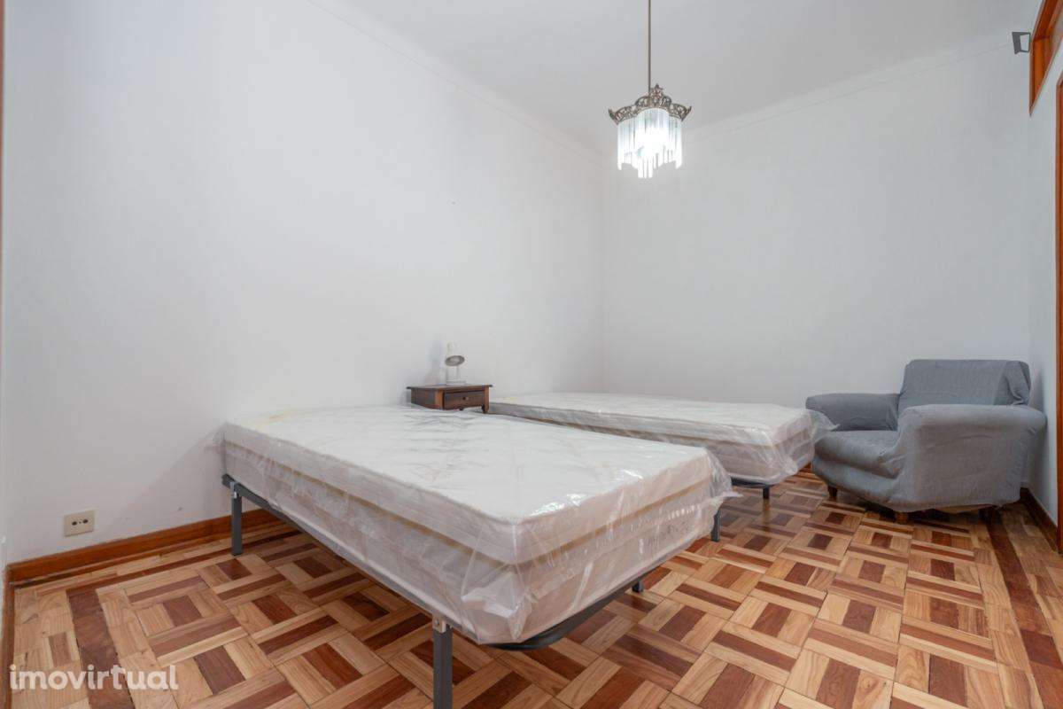 Quarto - localizado em Celas Coimbra Portugal Coimbra - Grande imagem: 2/9