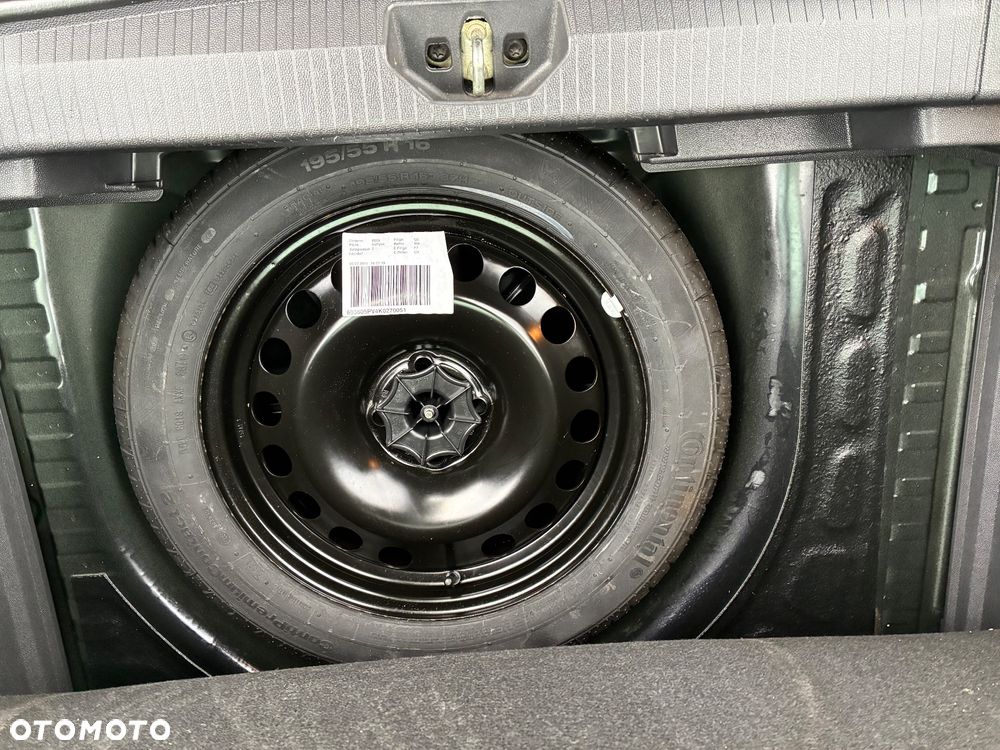 Opel Corsa 1.4 16V Satellite - 19