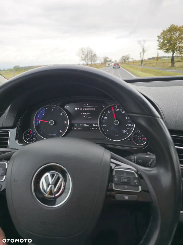 Volkswagen Touareg 3.0 V6 TDI BMT - 17
