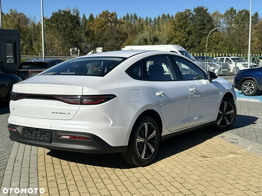 BYD Seal 5 - 5