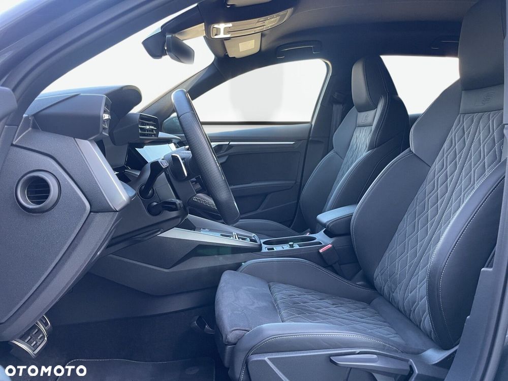Audi S3 Sportback TFSI Quattro S tronic - 11