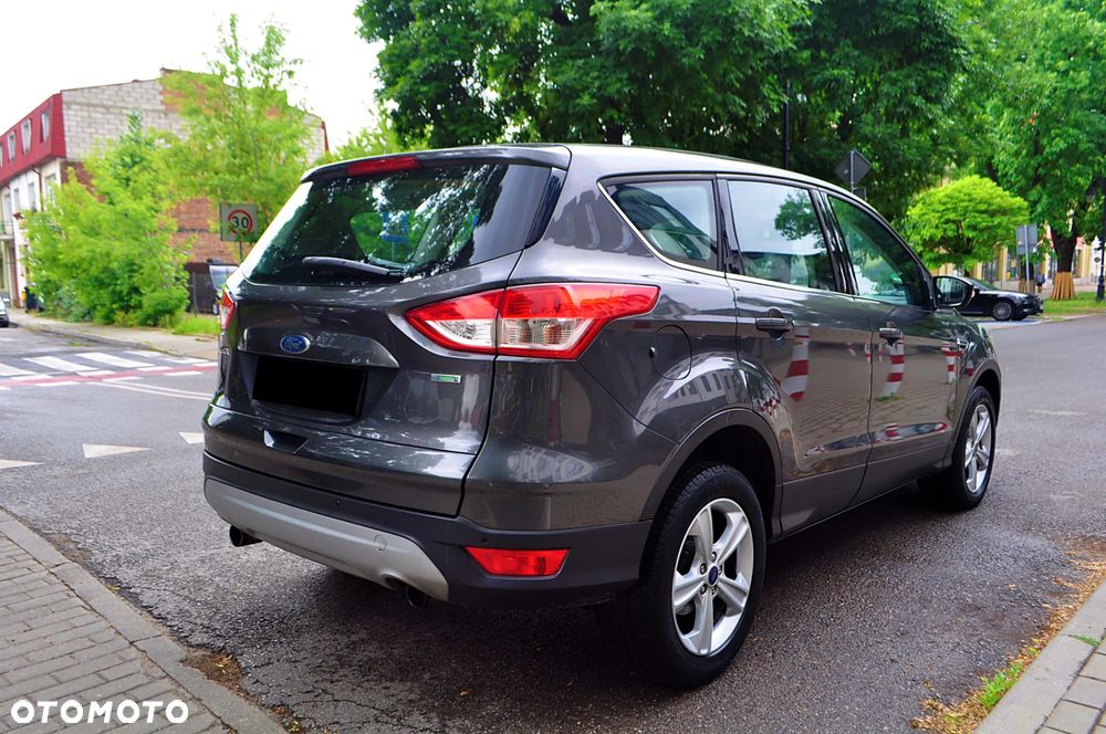 Ford Kuga - 4