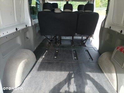 Renault Trafic - 12
