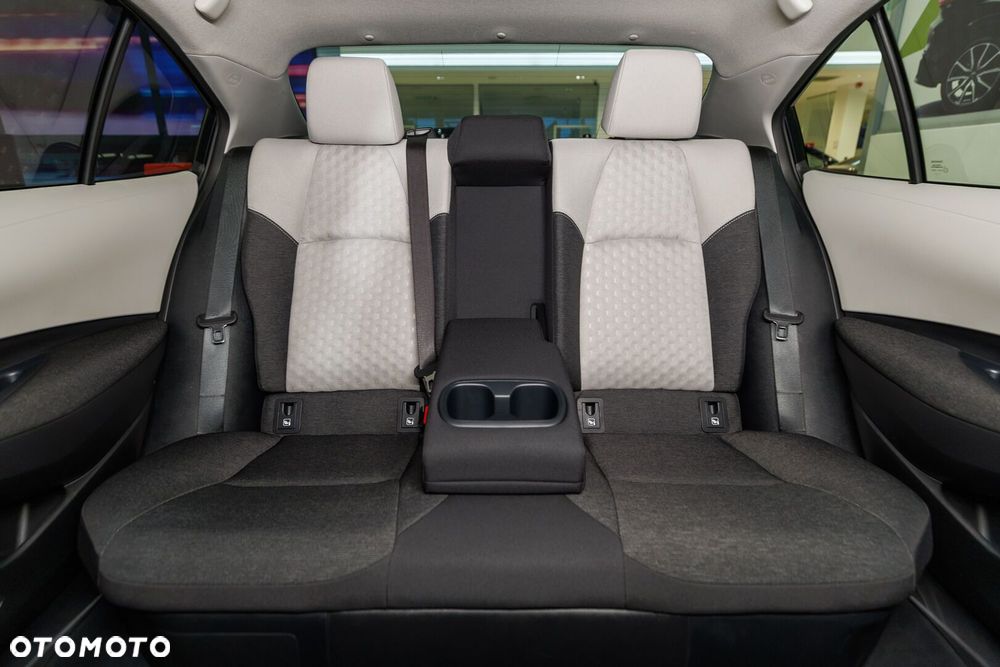 Toyota Corolla 1.8 Hybrid Style - 21
