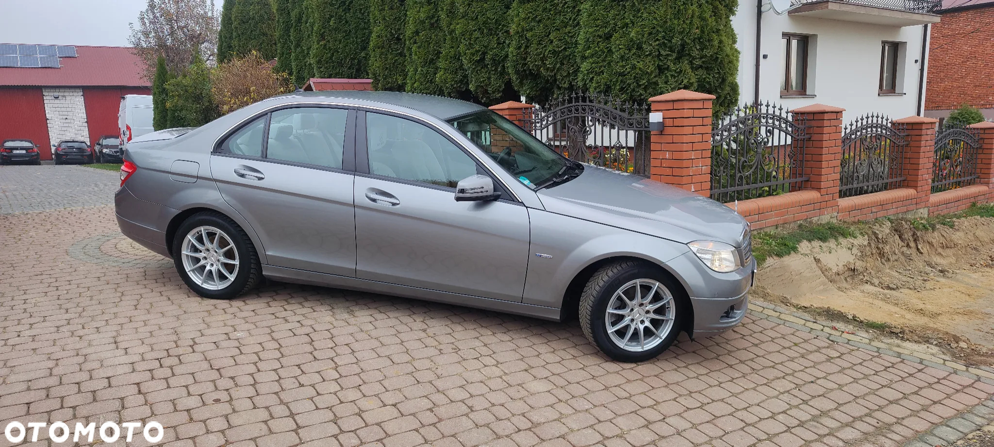 Mercedes-Benz Klasa C 180 T Kompressor BlueEFFICIENCY Elegance - 2