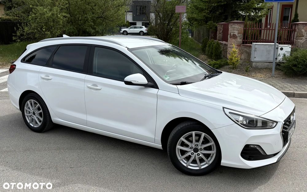 Hyundai i30 1.4 Passion - 13