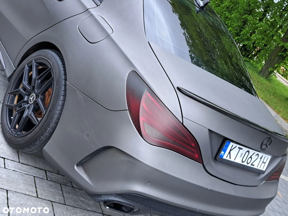Mercedes-Benz CLA 220 CDI 7G-DCT AMG Line - 16