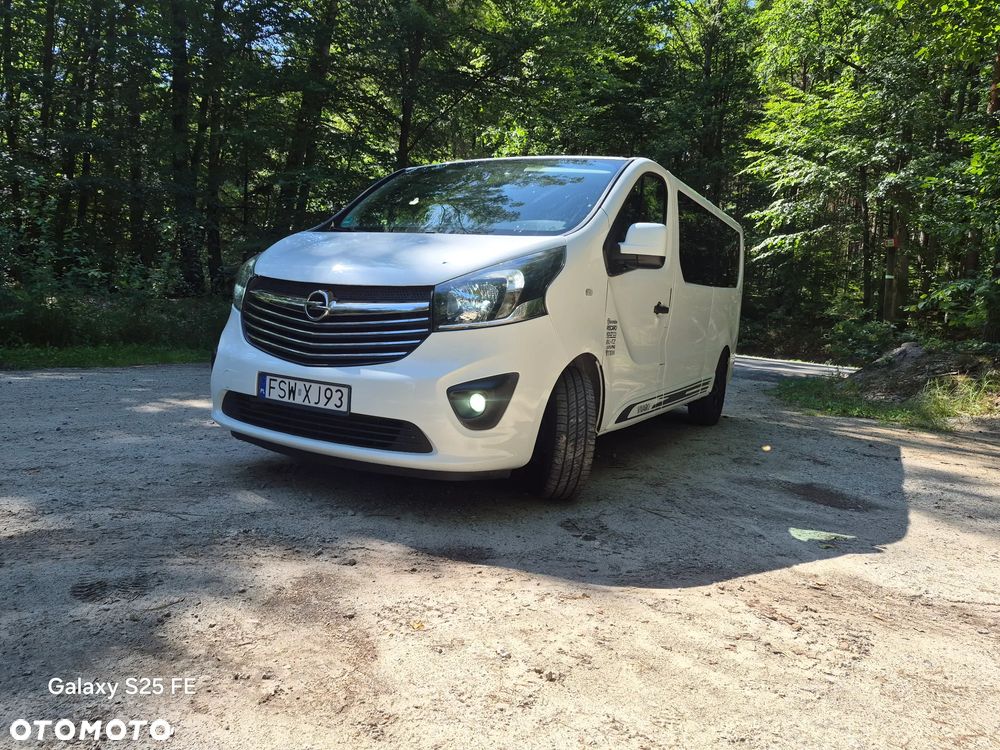 Opel Vivaro L2H1 2,9t Elegance Premium - 4