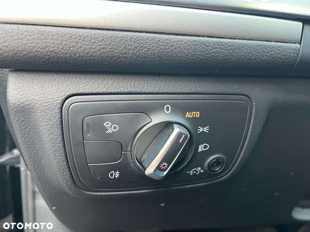 Audi A6 Avant 2.0 TDI Ultra S tronic - 19