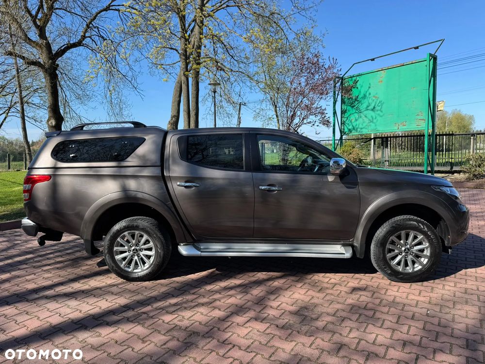 Mitsubishi L200 2.4 d DC Intense + - 1