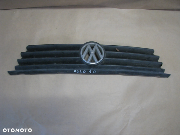 ATRAPA GRILL VW POLO 6N1 6N0853653B