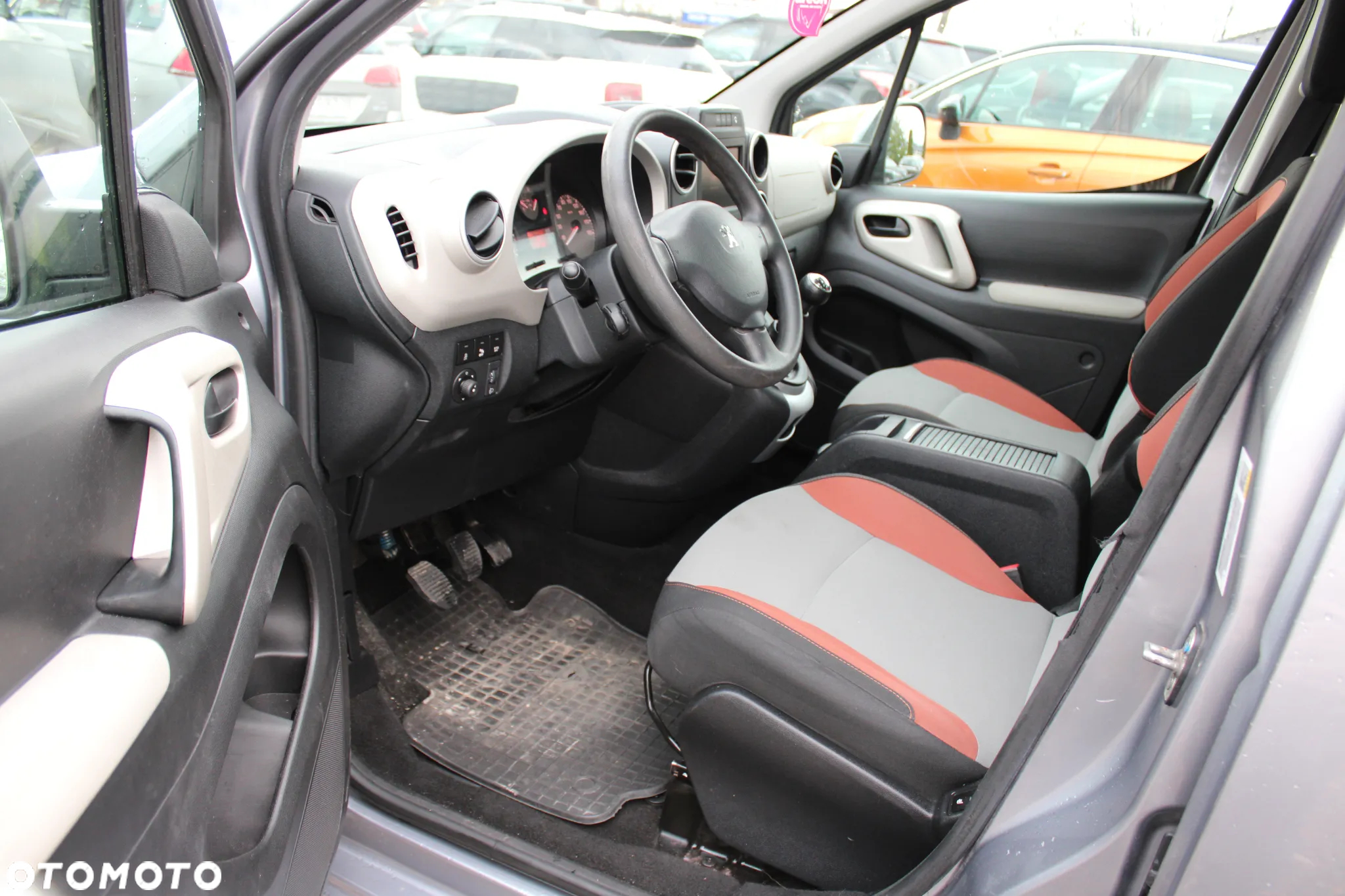 Peugeot Partner 1.6 BlueHDi Outdoor S&S - 6