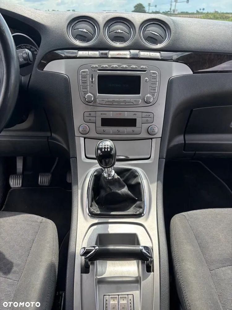 Ford Galaxy 2.0 TDCi Ghia - 15