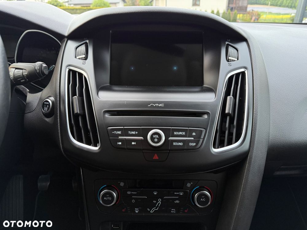 Ford Focus - 30