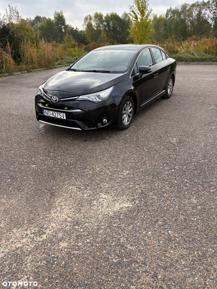 Toyota Avensis 2015 photo 5