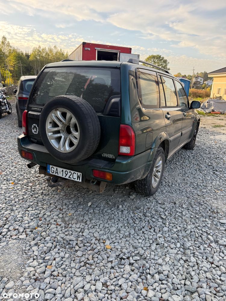 Suzuki Grand Vitara 2004 photo 2